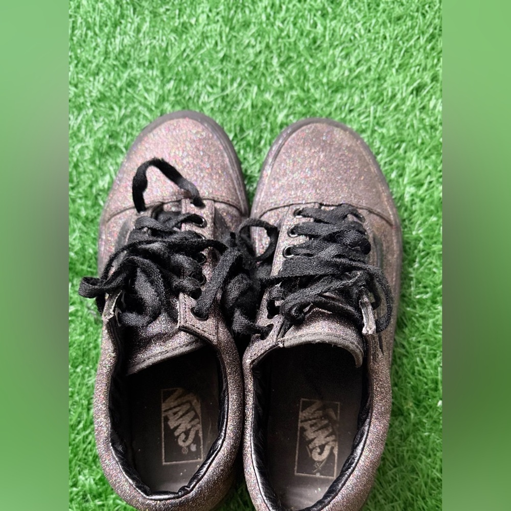 Glittery Black Unisex Shoes M-7.5‎ W-9 - Picture 6 of 9
